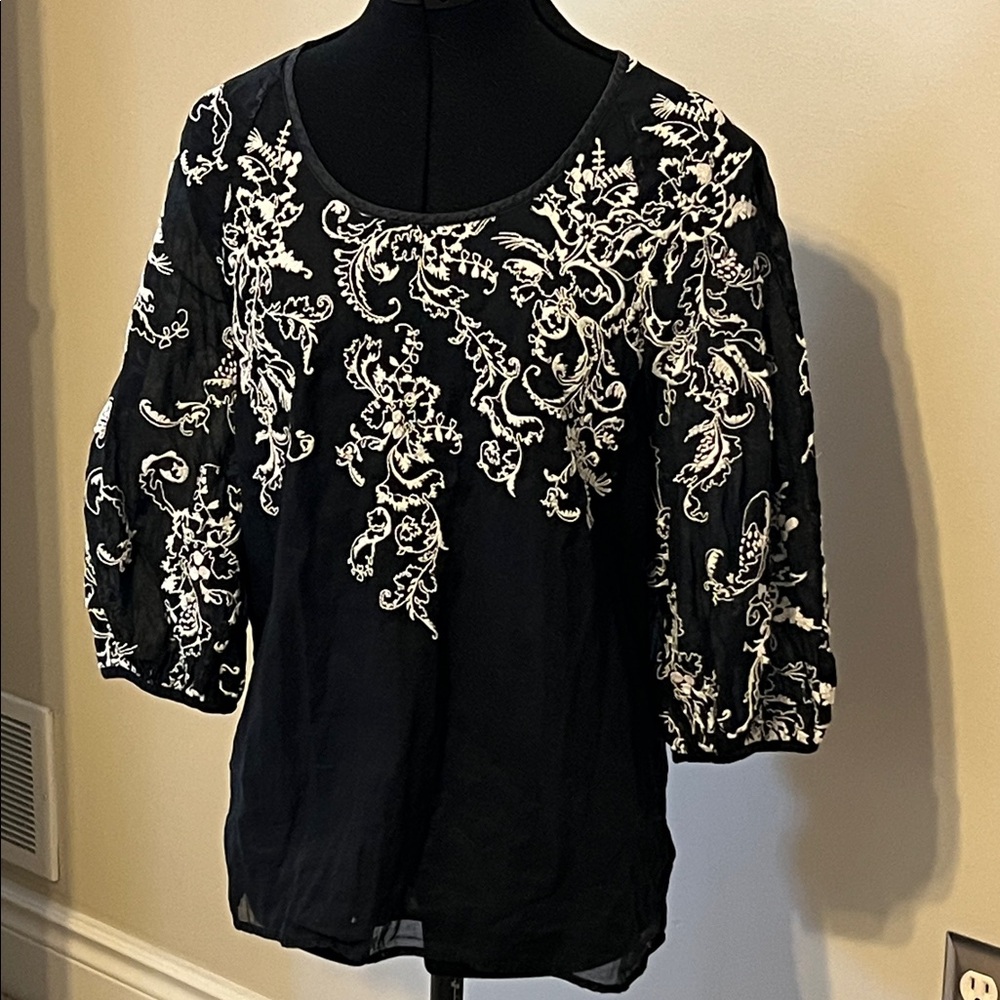EDME & ESYLLTE ANTHROPOLOGIE Blouse Top Embroidered Shirt